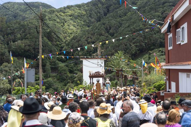 10. Fiestas Populares. (Obtenida de internet, Kike Armas)